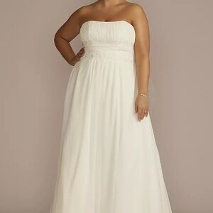 DAVID'S BRIDAL COLLECTION Chiffon A-line Wedding Dress w/Beading & Train, #V9743